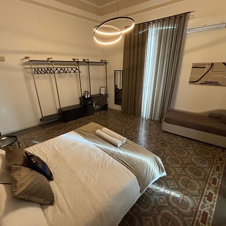 Celeste Rooms Bed And Breakfast 카타니아 외부 사진