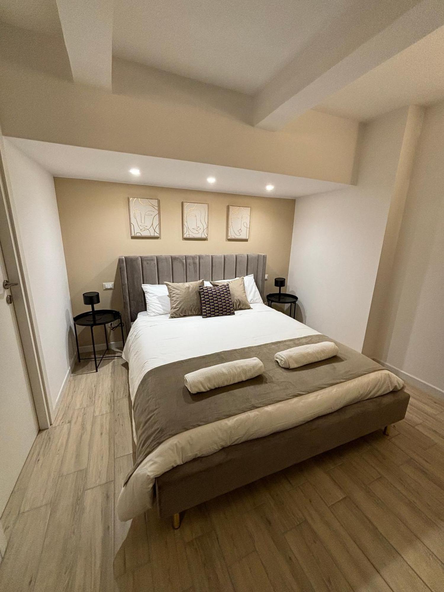 Celeste Rooms Bed And Breakfast 카타니아 외부 사진