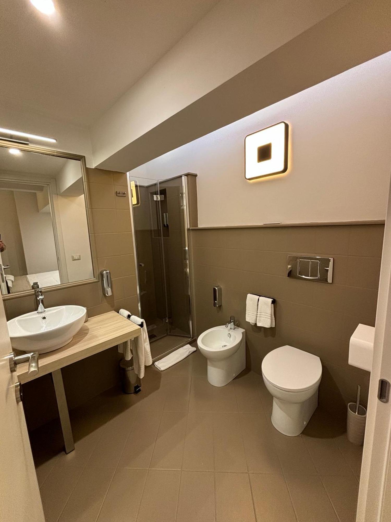 Celeste Rooms Bed And Breakfast 카타니아 외부 사진